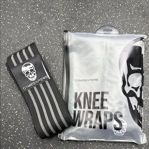Gymreapers Black Knee Wraps for Men